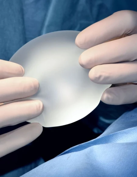 How Do I Choose The Right Breast Implant Size?